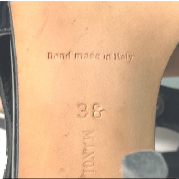 Manolo Blahnik Heels Size 38 - Picture 4 of 5